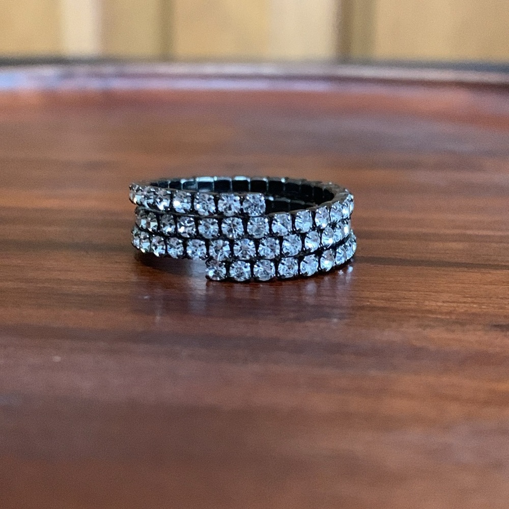 Black ring with rhinestones size 8.5
